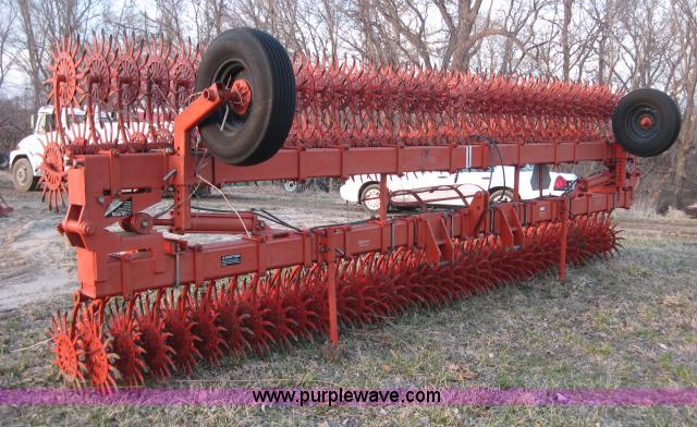 image for item 5986 Yetter 3541 folding rotary hoe