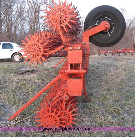 image for item 5986 Yetter 3541 folding rotary hoe