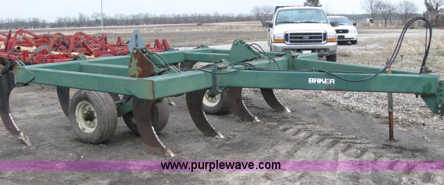 image for item 5989 Baker 450 chisel plow