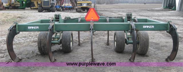 image for item 5989 Baker 450 chisel plow
