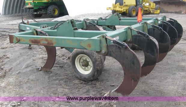 image for item 5989 Baker 450 chisel plow