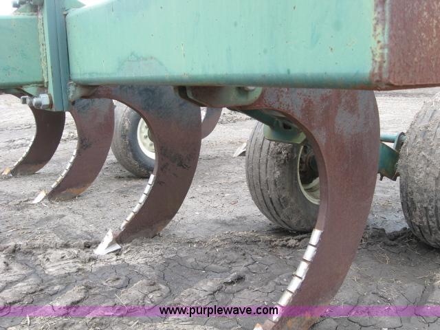 image for item 5989 Baker 450 chisel plow