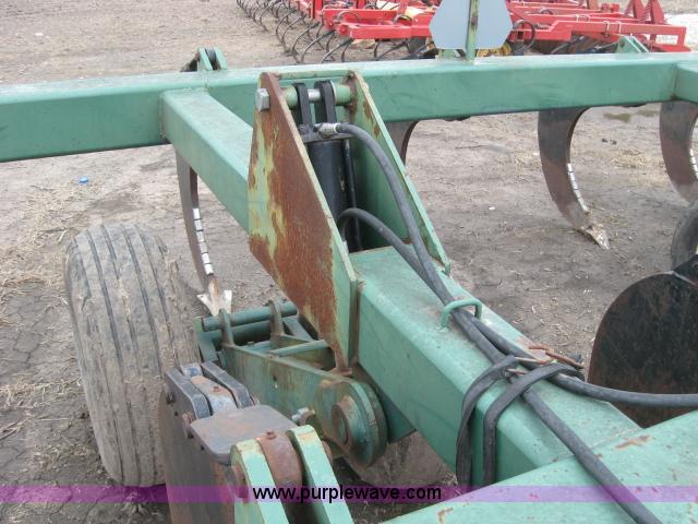 image for item 5989 Baker 450 chisel plow