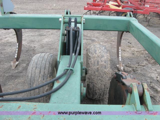 image for item 5989 Baker 450 chisel plow