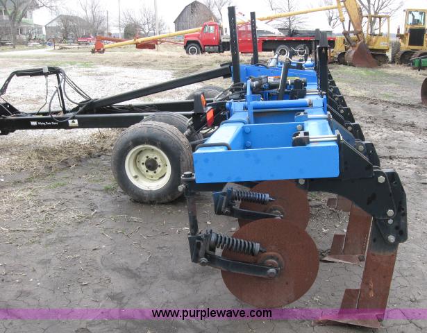 image for item 5990 Case/DMI 2500C deep tillage tipper/sub soiler