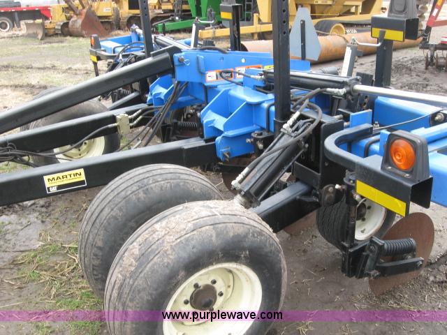 image for item 5990 Case/DMI 2500C deep tillage tipper/sub soiler