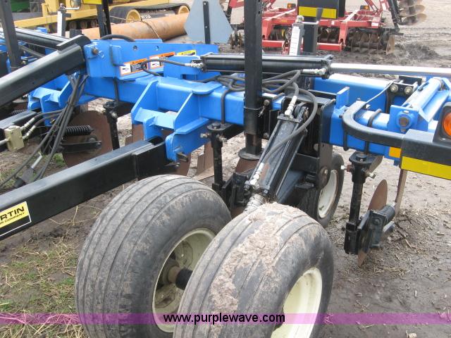 image for item 5990 Case/DMI 2500C deep tillage tipper/sub soiler