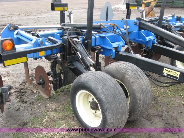 image for item 5990 Case/DMI 2500C deep tillage tipper/sub soiler