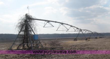 image for item 5993 Valley irrigation pivot
