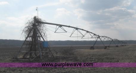 image for item 5993 Valley irrigation pivot