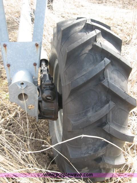 image for item 5993 Valley irrigation pivot