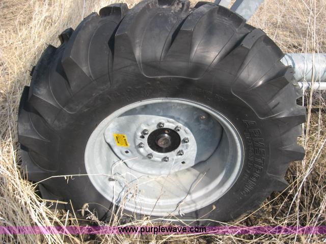 image for item 5993 Valley irrigation pivot
