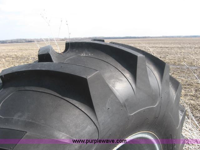 image for item 5993 Valley irrigation pivot