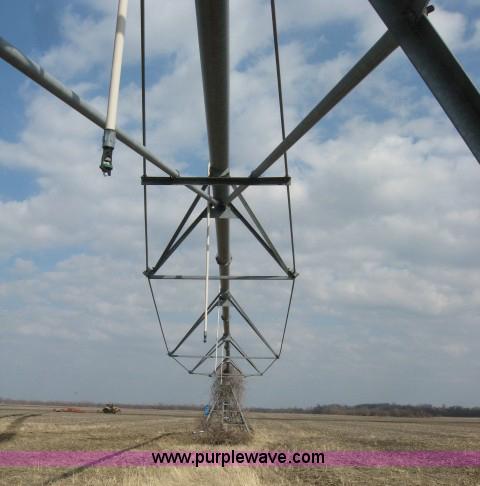 image for item 5993 Valley irrigation pivot