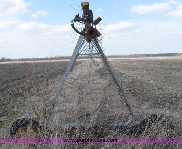 image for item 5993 Valley irrigation pivot
