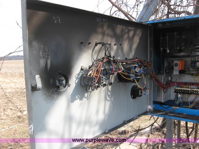 image for item 5993 Valley irrigation pivot