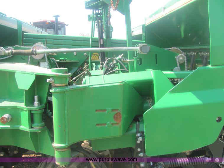 image for item 7008 2002 Great Plains 30' folding no-till drill