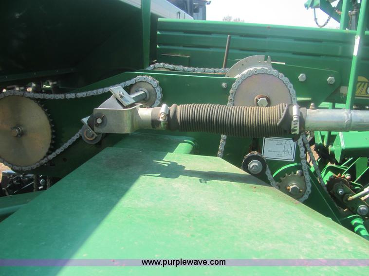 image for item 7008 2002 Great Plains 30' folding no-till drill