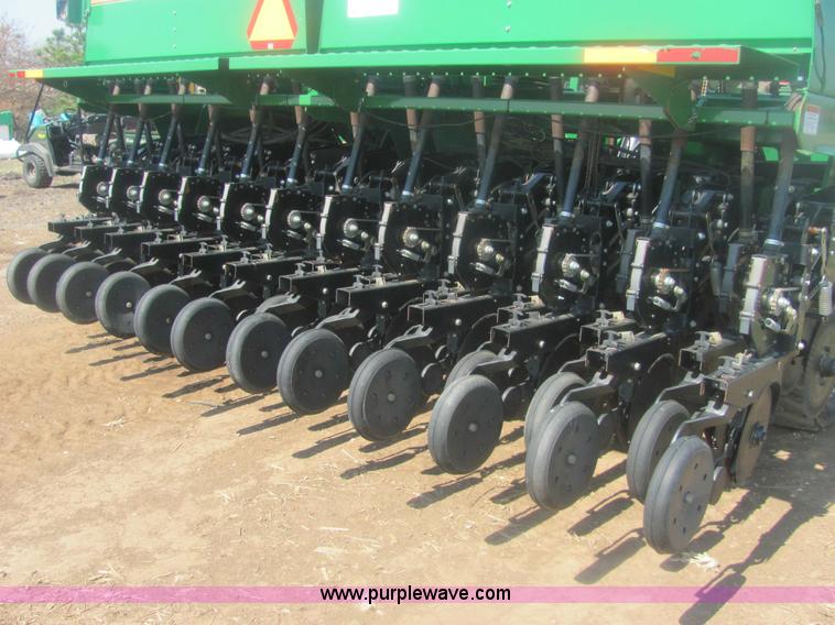 image for item 7008 2002 Great Plains 30' folding no-till drill