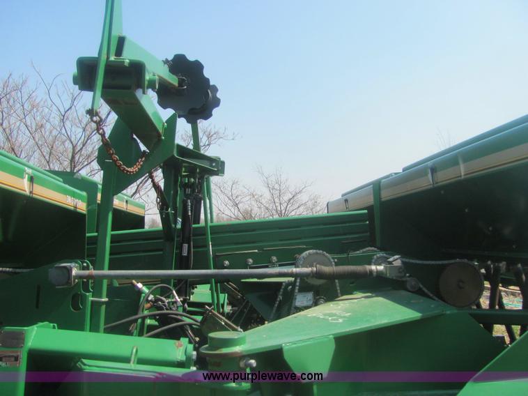 image for item 7008 2002 Great Plains 30' folding no-till drill