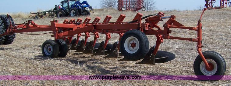 image for item 7324 Case nine bottom plow