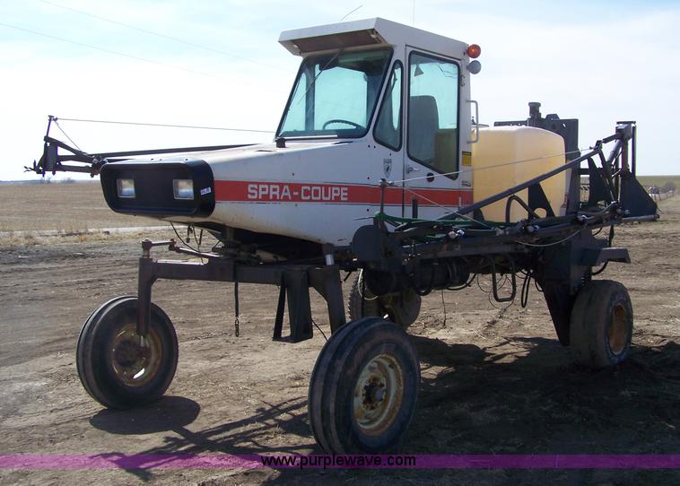 image for item 7331 1986 SpraCoupe 220 self propelled sprayer