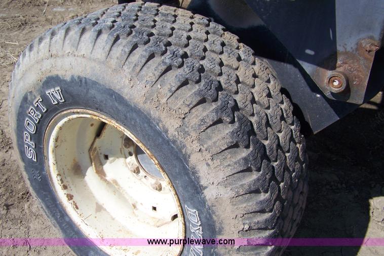 image for item 7331 1986 SpraCoupe 220 self propelled sprayer