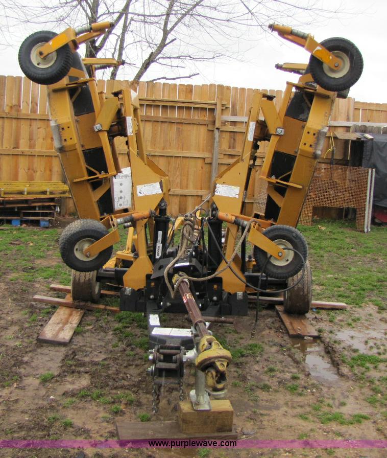 image for item 8411 Woods 9180RD mower