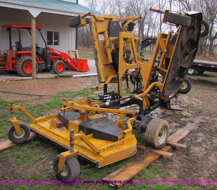 image for item 8411 Woods 9180RD mower