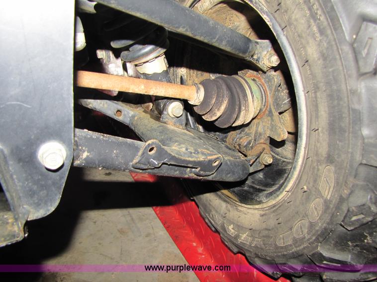 image for item 8412 2005 Yamaha Rhino 660 4x4 Exploring Edition utility vehicle