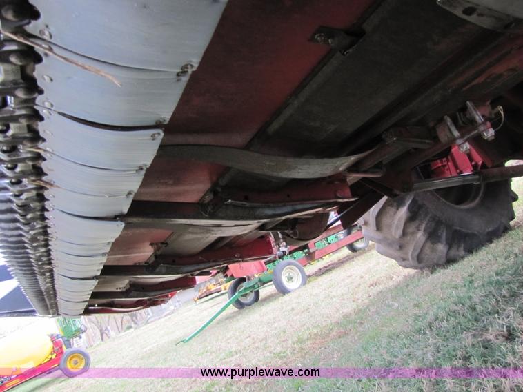 image for item 8720 1996 Case IH 1020 flex header