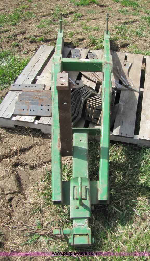 image for item 8724 John Deere 886 12 row no-till cultivator