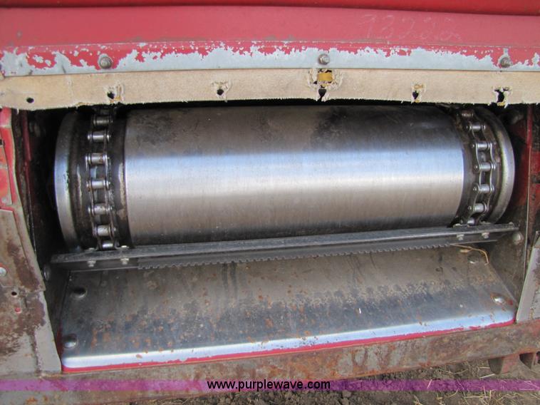 image for item 8727 1994 Case IH 1644 axle-flow combine