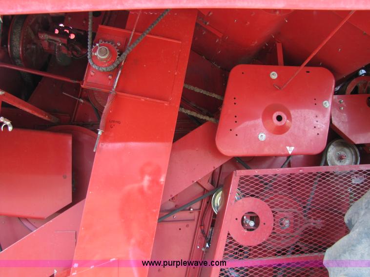 image for item 8727 1994 Case IH 1644 axle-flow combine