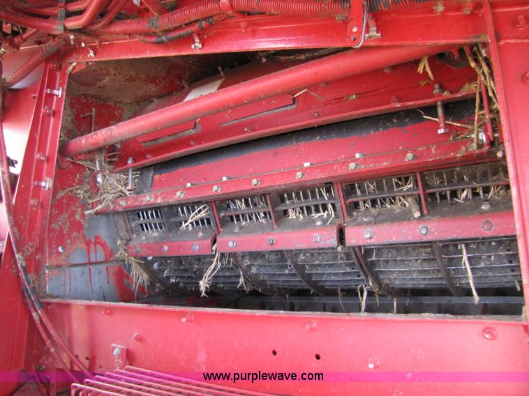image for item 8727 1994 Case IH 1644 axle-flow combine