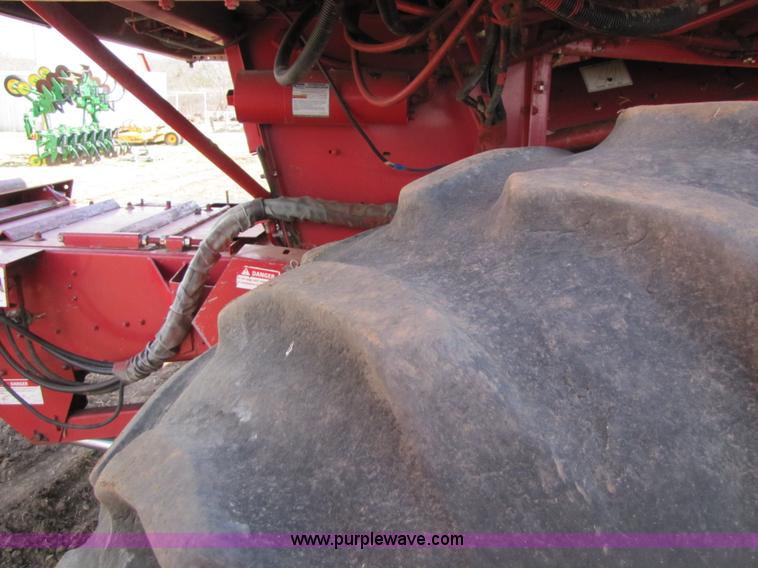 image for item 8727 1994 Case IH 1644 axle-flow combine