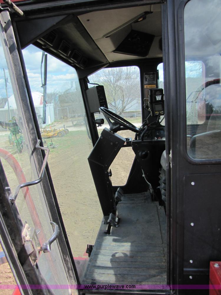 image for item 8727 1994 Case IH 1644 axle-flow combine