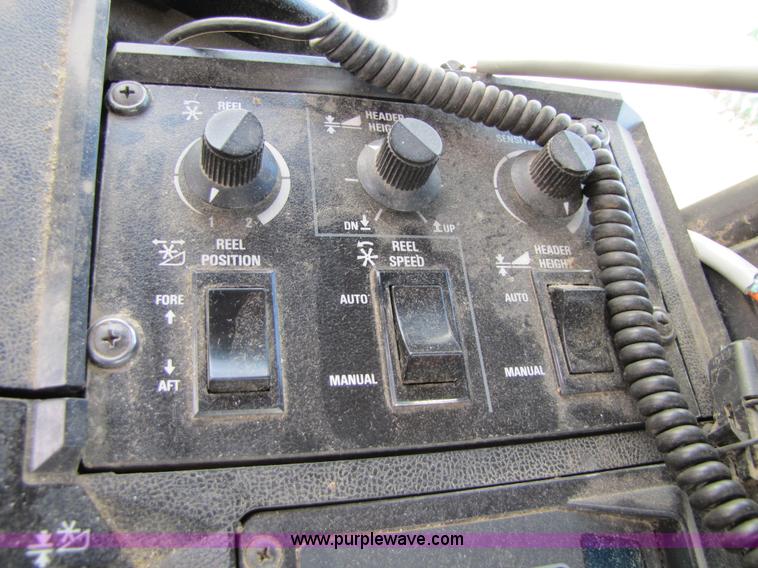 image for item 8727 1994 Case IH 1644 axle-flow combine