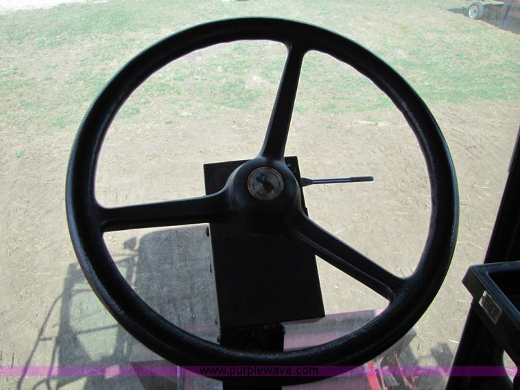 image for item 8727 1994 Case IH 1644 axle-flow combine