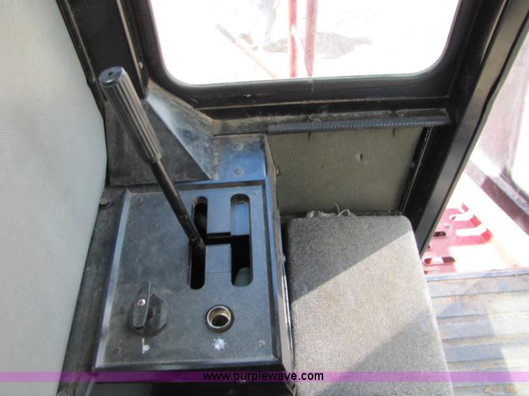 image for item 8727 1994 Case IH 1644 axle-flow combine