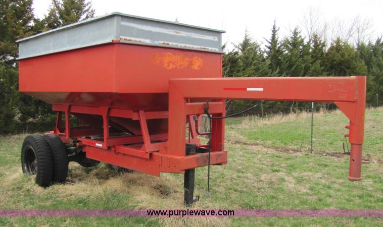 image for item 8733 Homemade grain wagon