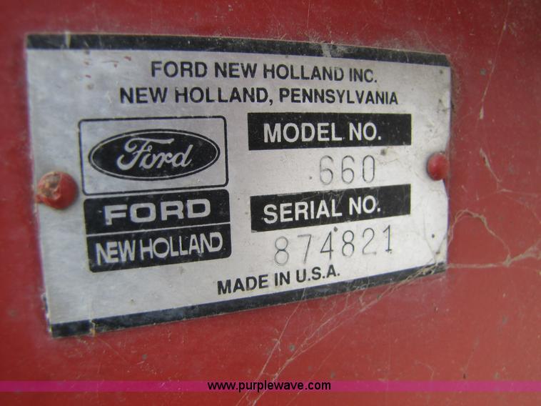 image for item 8739 New Holland 660 auto-wrap round baler