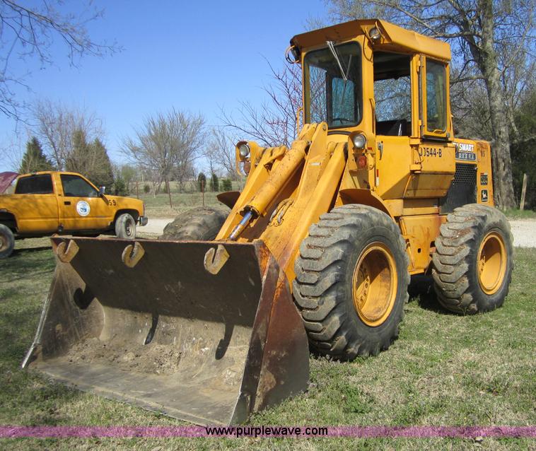 image for item 3800 1983 John Deere 544B wheel loader