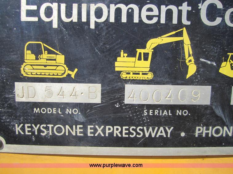 image for item 3800 1983 John Deere 544B wheel loader