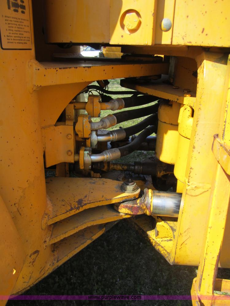 image for item 3800 1983 John Deere 544B wheel loader
