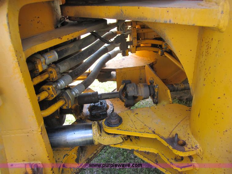 image for item 3800 1983 John Deere 544B wheel loader