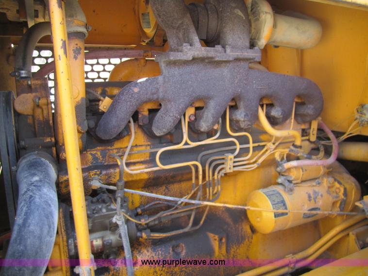 image for item 3800 1983 John Deere 544B wheel loader