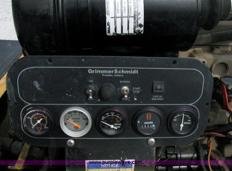 image for item 4440 1999 Superior 612D screw compressor