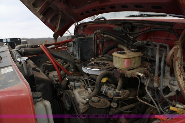 image for item 4808 1989 Ford F700 dump truck