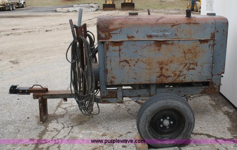 image for item 4812 Lincoln SA-200 arc welder